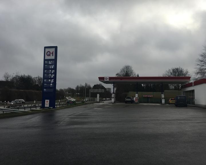 Q1 Tankstelle